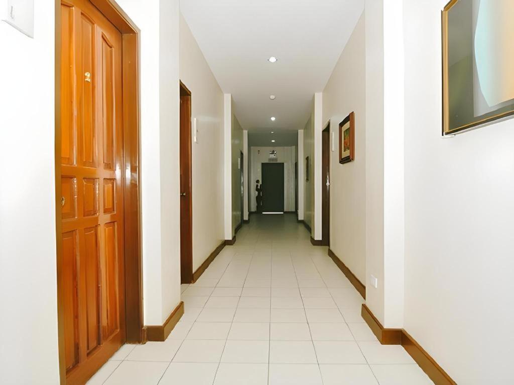 El Haciendero Private Hotel Илоило Экстерьер фото